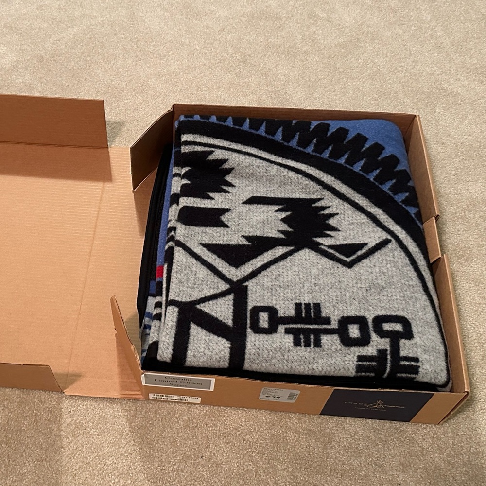 NIB Limited Edition Series Pendleton Wool Blanket